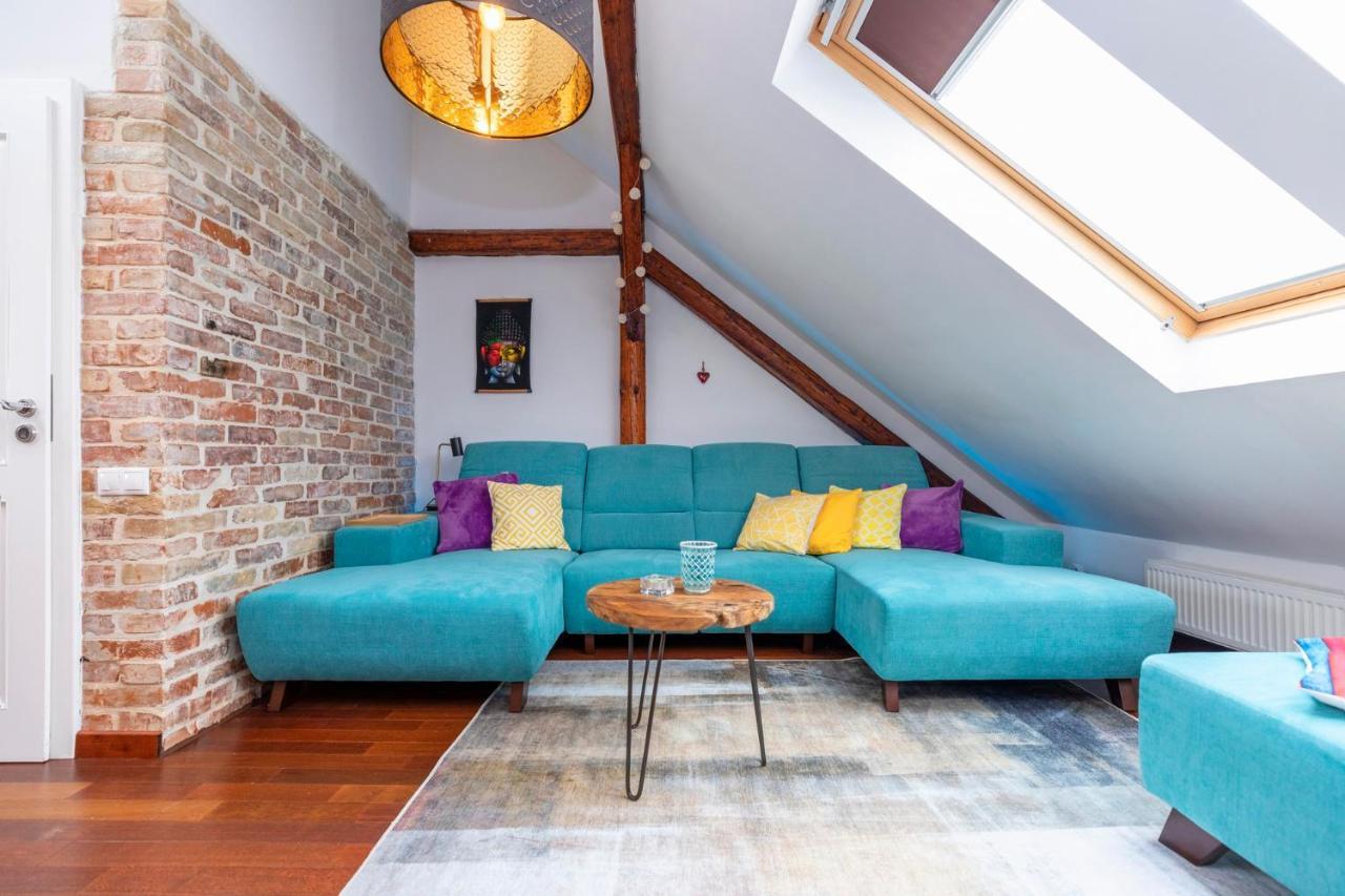 Beautiful And Romantic Penthouse With Two Terraces Братислава Екстериор снимка